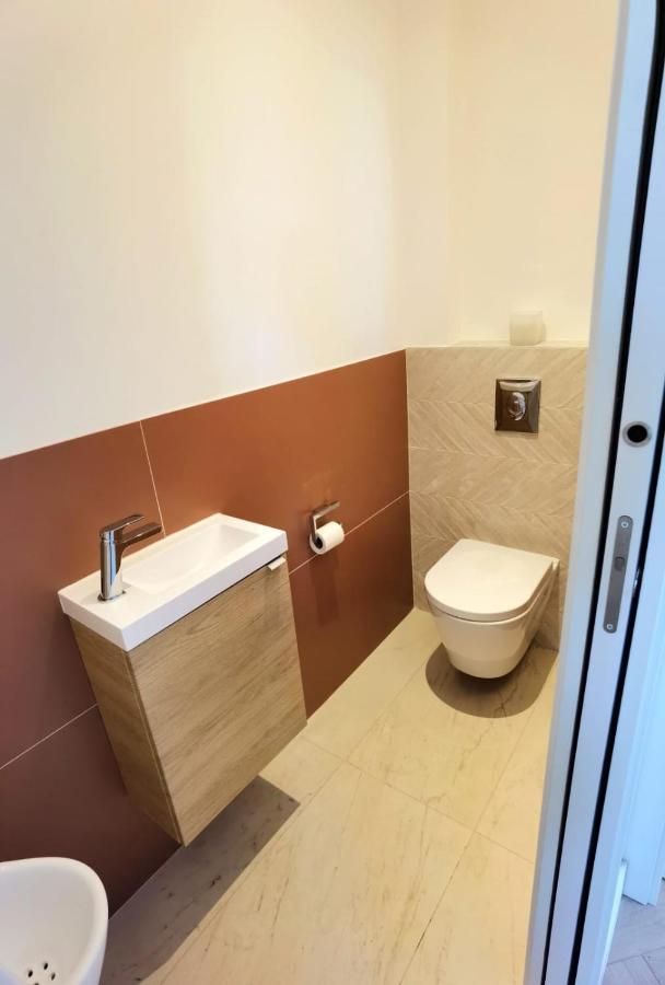Piscine Et Jacuzzi Loft Ravissant Dans Une Maison Basque Anglet Buitenkant foto