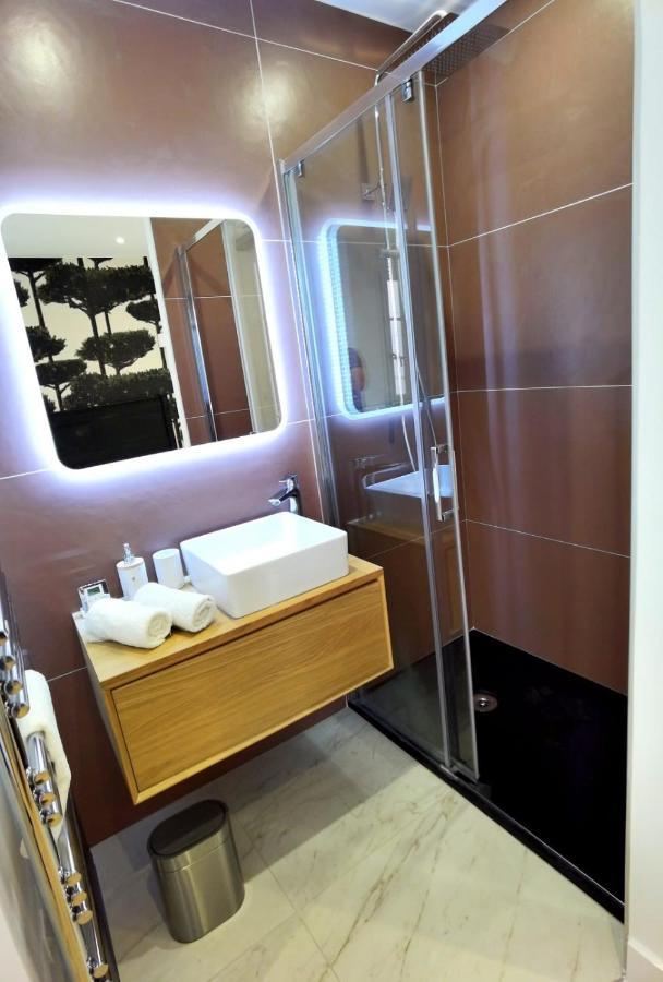 Piscine Et Jacuzzi Loft Ravissant Dans Une Maison Basque Anglet Buitenkant foto